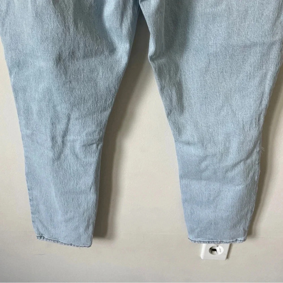 Abercrombie & Fitch High Rise The Skinny Light Wash Distressed Size 8 - Picture 4 of 7